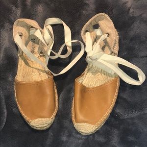 Espadrille sandals